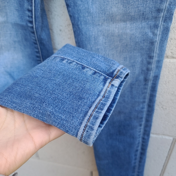 Madewell | 10" High-Rise Roadtripper Authentic Jeans in Vinton Wash Size 25 - Picture 5 of 11